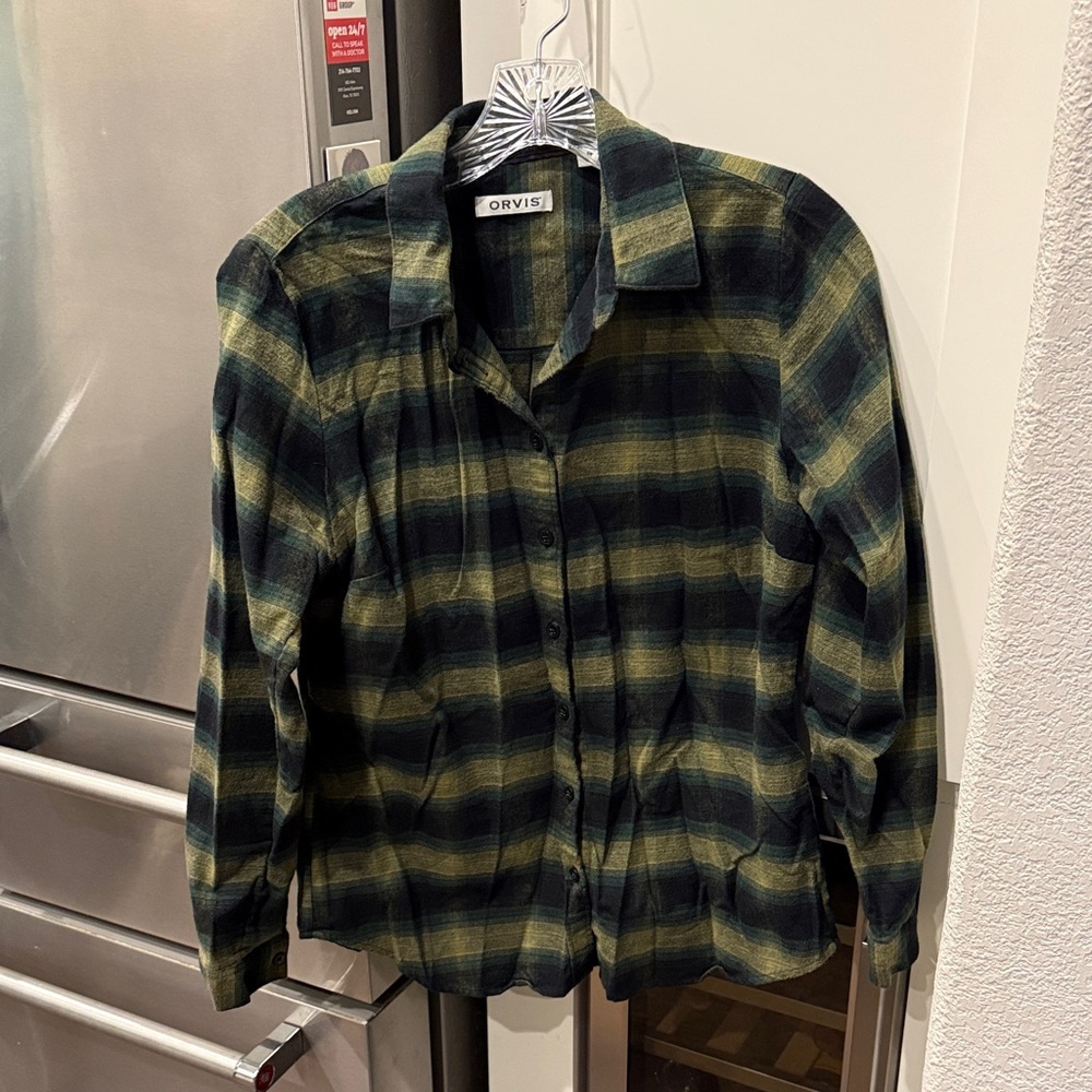 Orvis Dark Green and Black Checkered Shirt